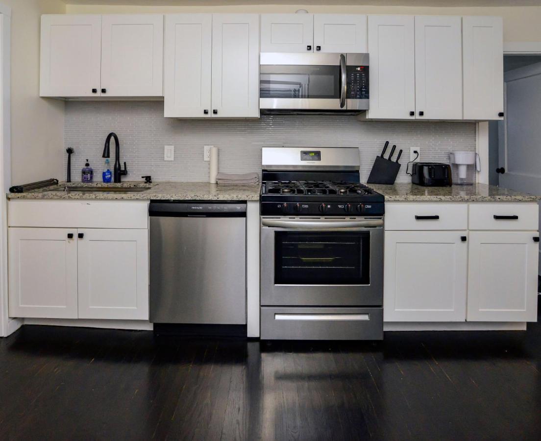 Modern Two Bedroom - Boston Appartement